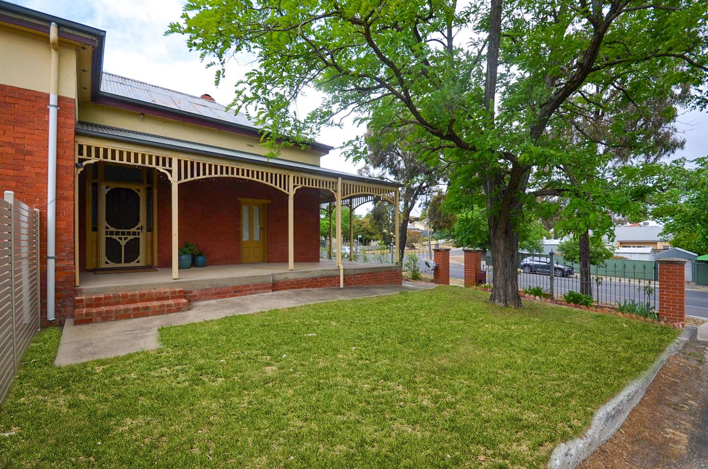 31 Russell Street, Quarry Hill VIC 3550, Image 1