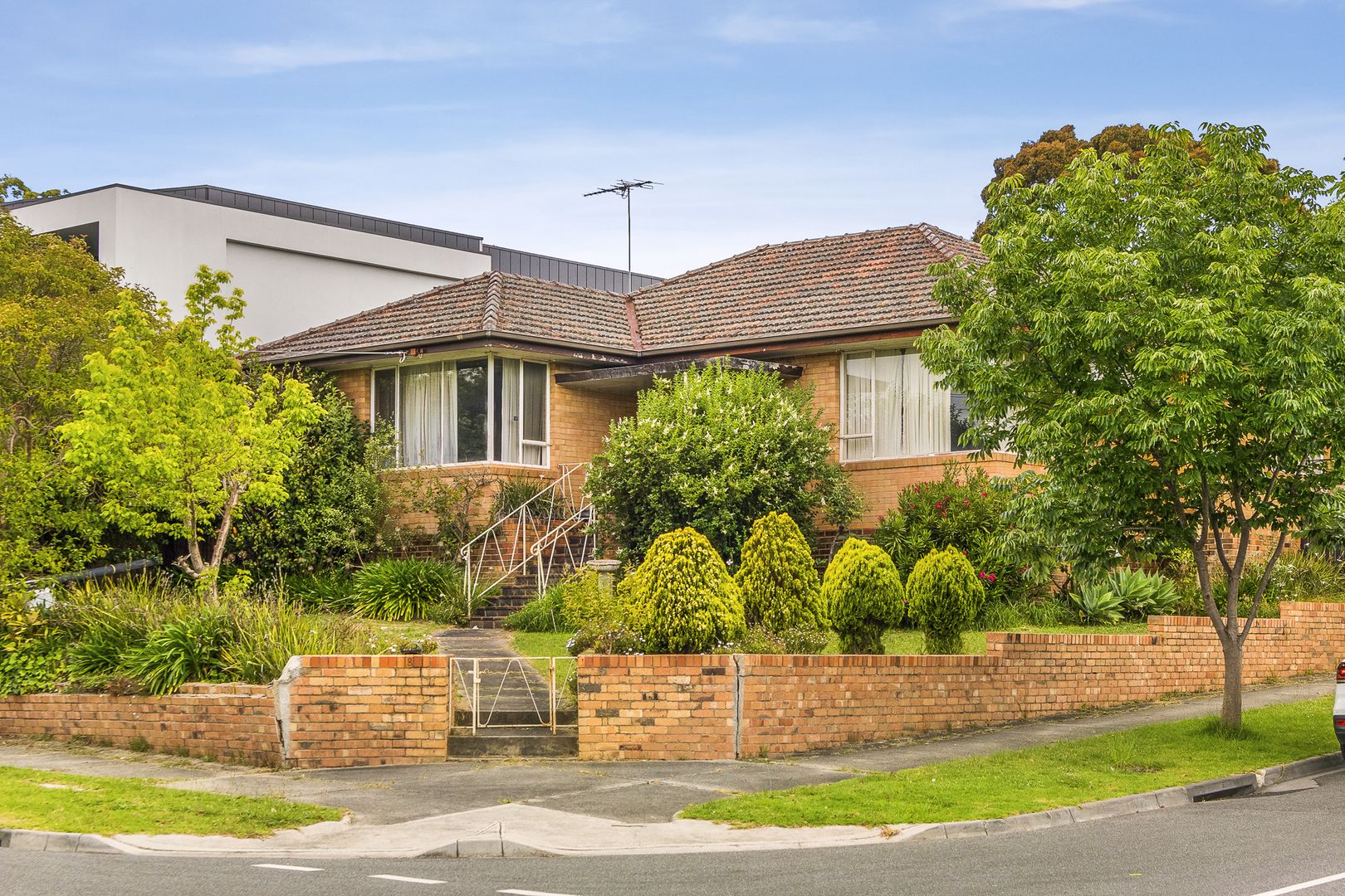 8 Tower Road, Balwyn North VIC 3104, Image 1