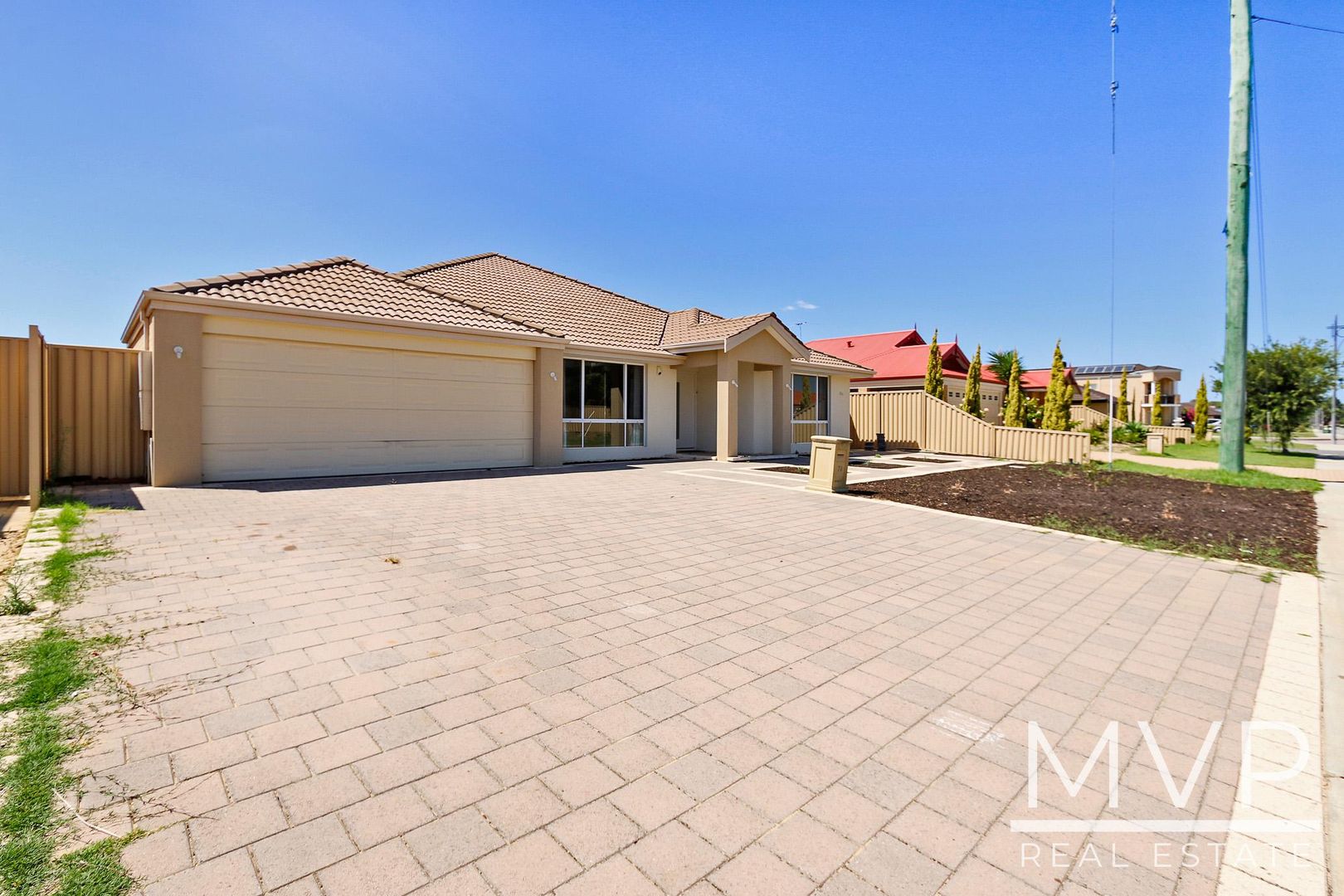 70 Dumbarton Road, Canning Vale WA 6155 House For Rent 750 Domain
