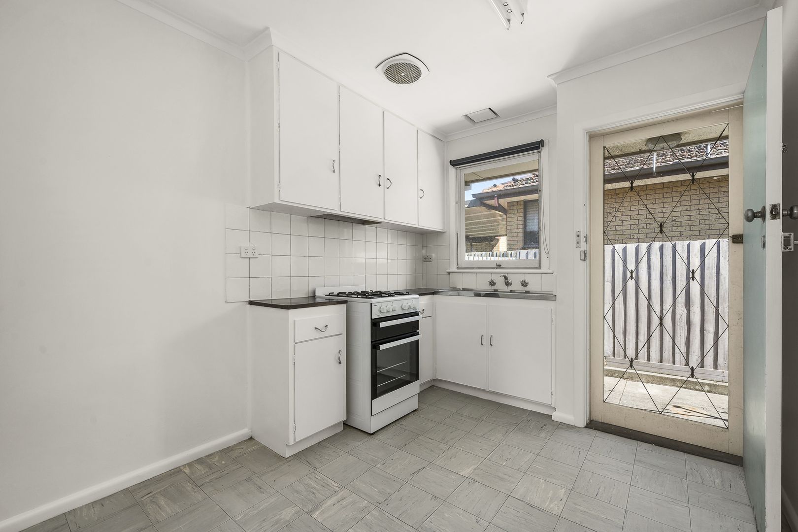 3/56 Fitzgerald Road, Essendon VIC 3040, Image 2