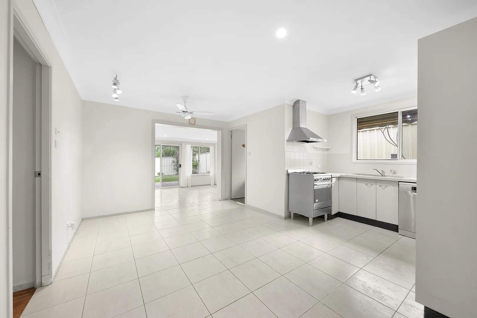 Additional image 6 of 9 Scarlet Close, Metford NSW 2323