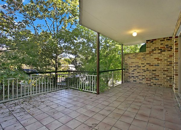 2/15 Stanley Street, Indooroopilly QLD 4068