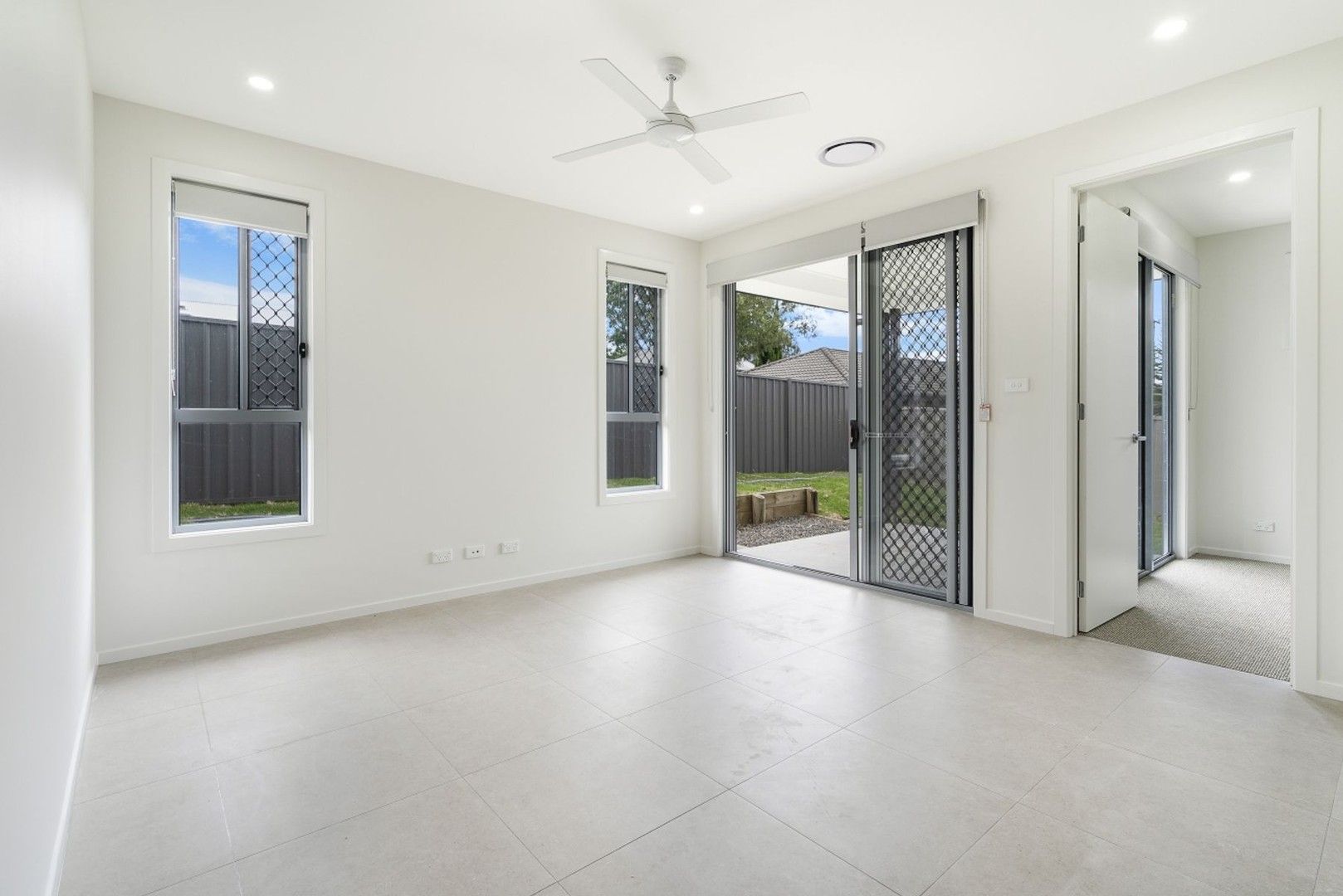 4 bedrooms Semi-Detached in 1/26 Pioneer Drive MORISSET NSW, 2264