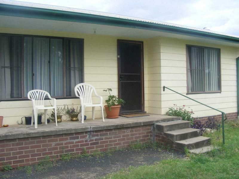 2 bedrooms Apartment / Unit / Flat in Unit 3/22 Burton St BOGGABRI NSW, 2382