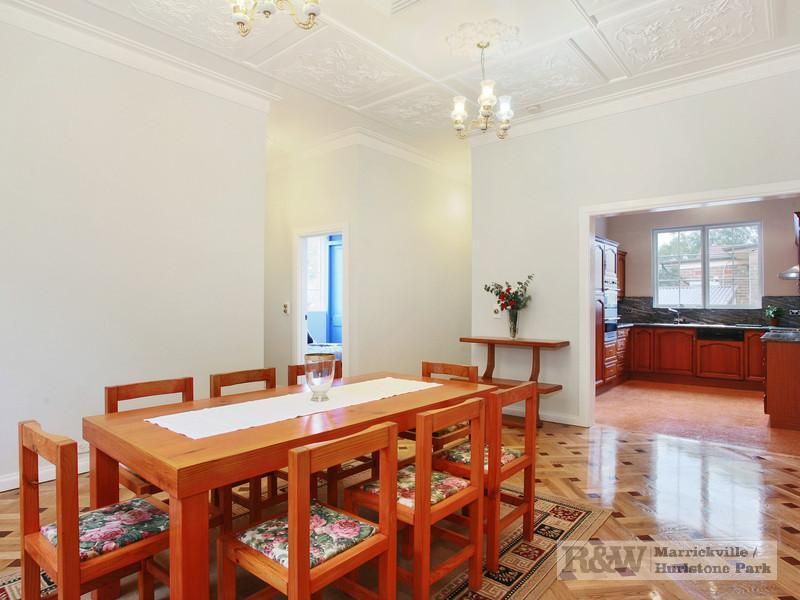 10 Barton Avenue, HURLSTONE PARK NSW 2193, Image 1