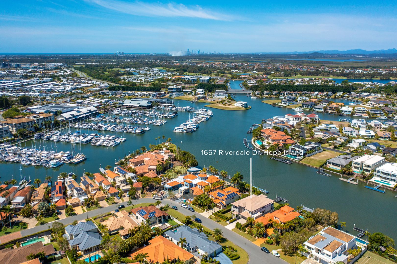 1657 Riverdale Drive, Hope Island Property History & Address Research