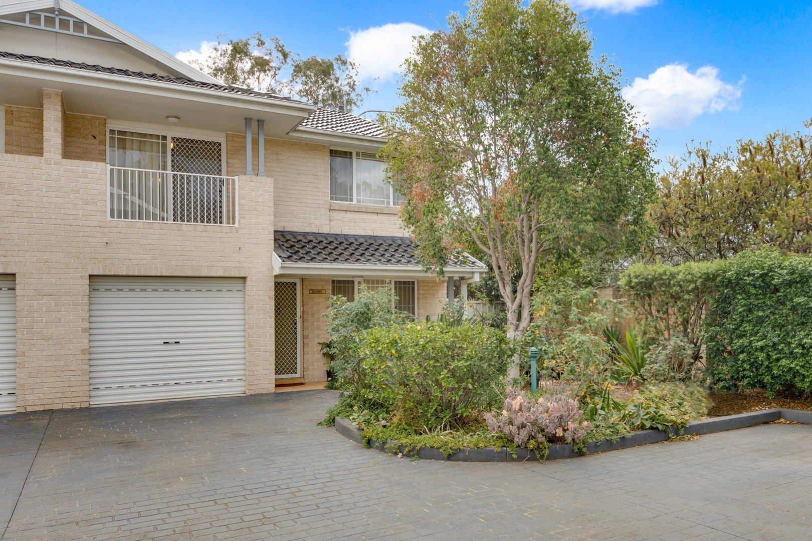 Macquarie Fields NSW 2564, Image 0