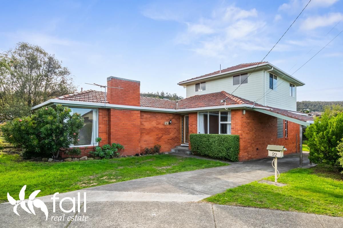 4 bedrooms House in 22 Banjorrah Street HOWRAH TAS, 7018