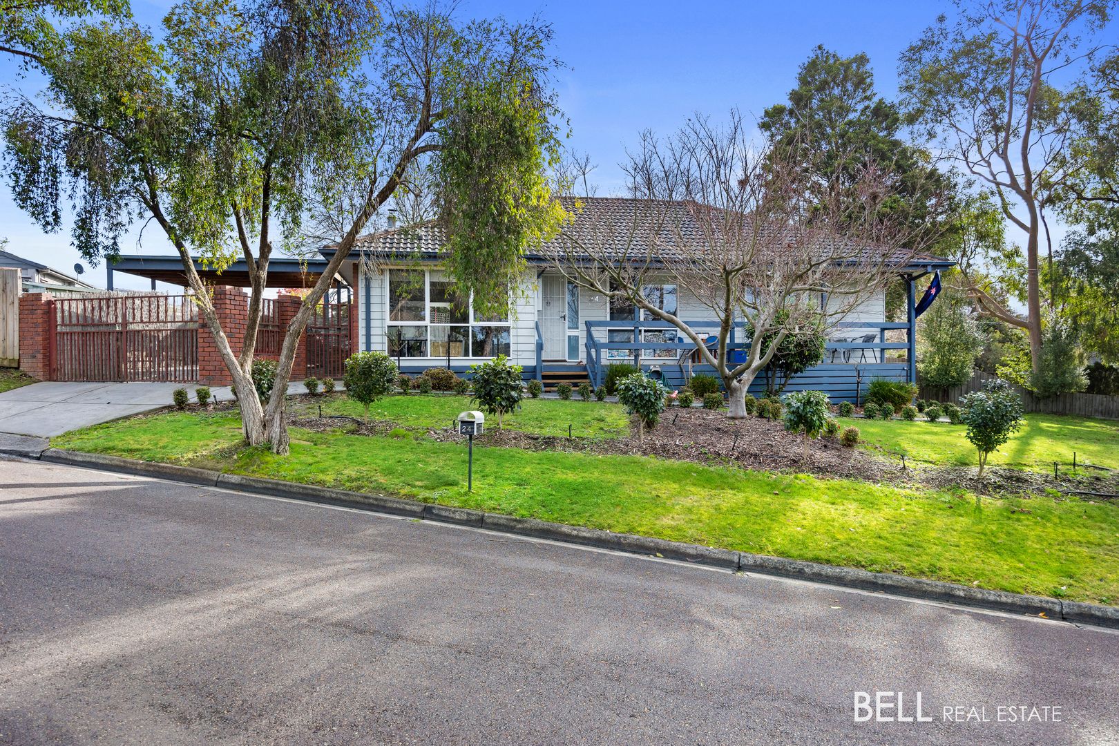 24 Dean Crescent, Launching Place VIC 3139 Domain