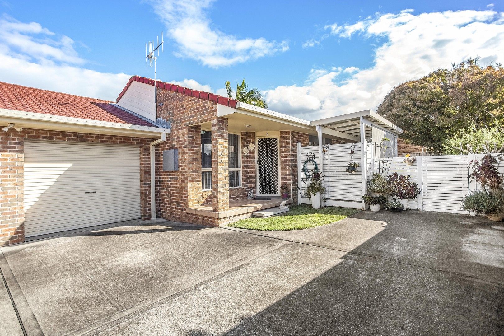 2/9 Carrabeen Drive, Old Bar NSW 2430, Image 0