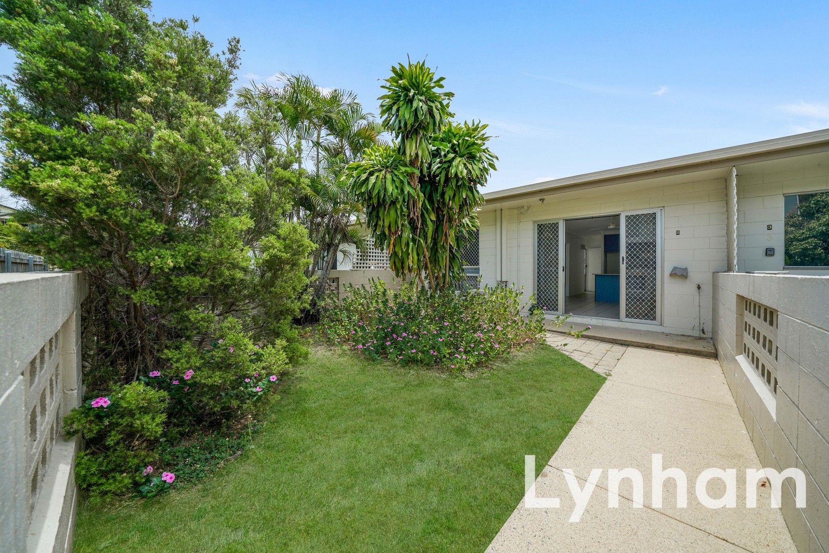 2/135 Eyre Street, North Ward QLD 4810, Image 0