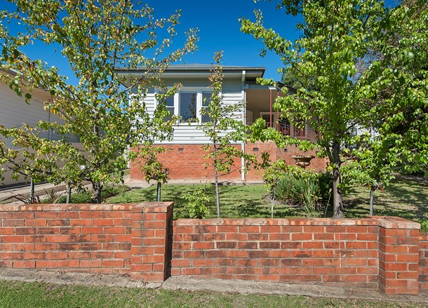 233 Walsh Street, East Albury NSW 2640