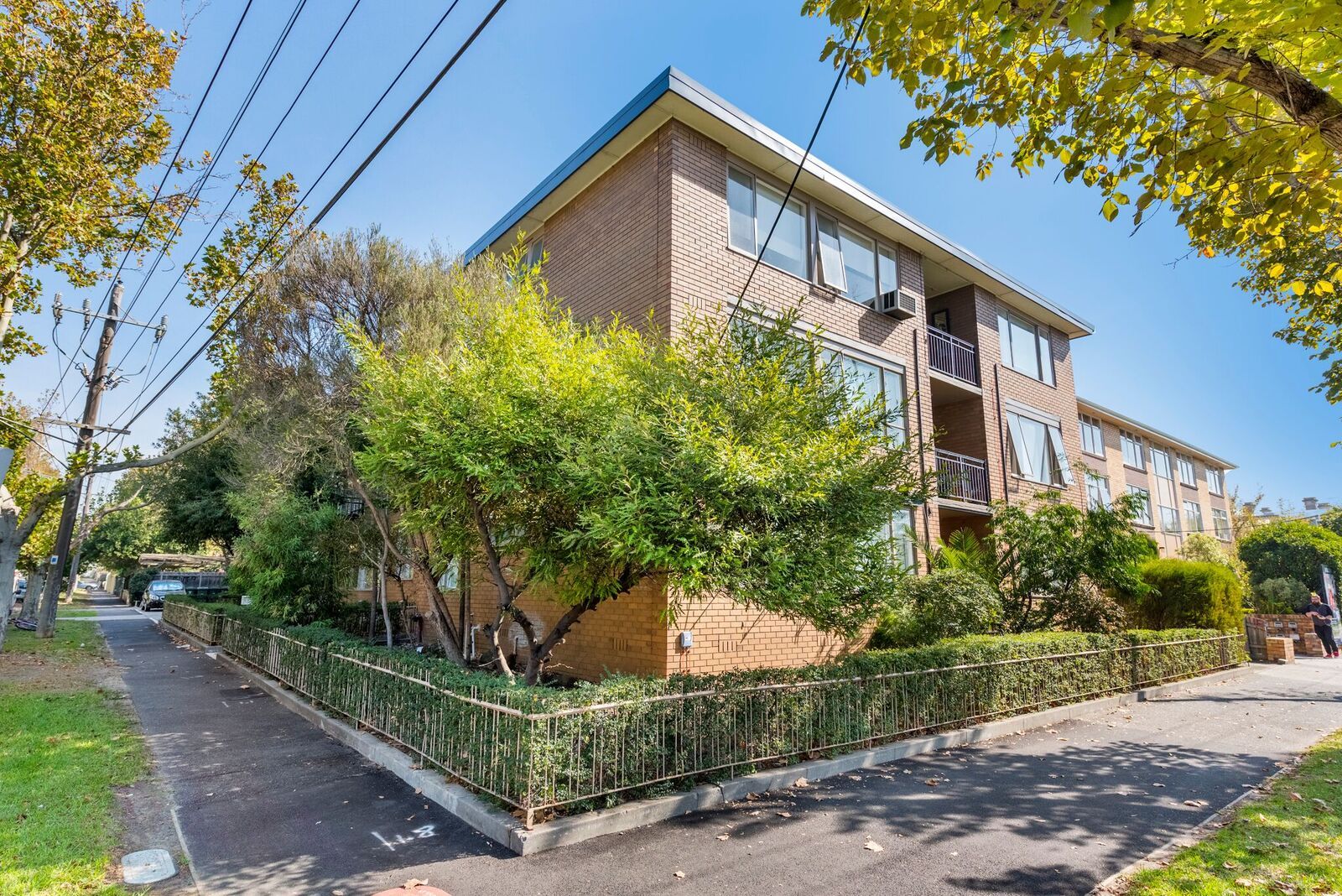 2/2 Dickens Street, Elwood VIC 3184, Image 2