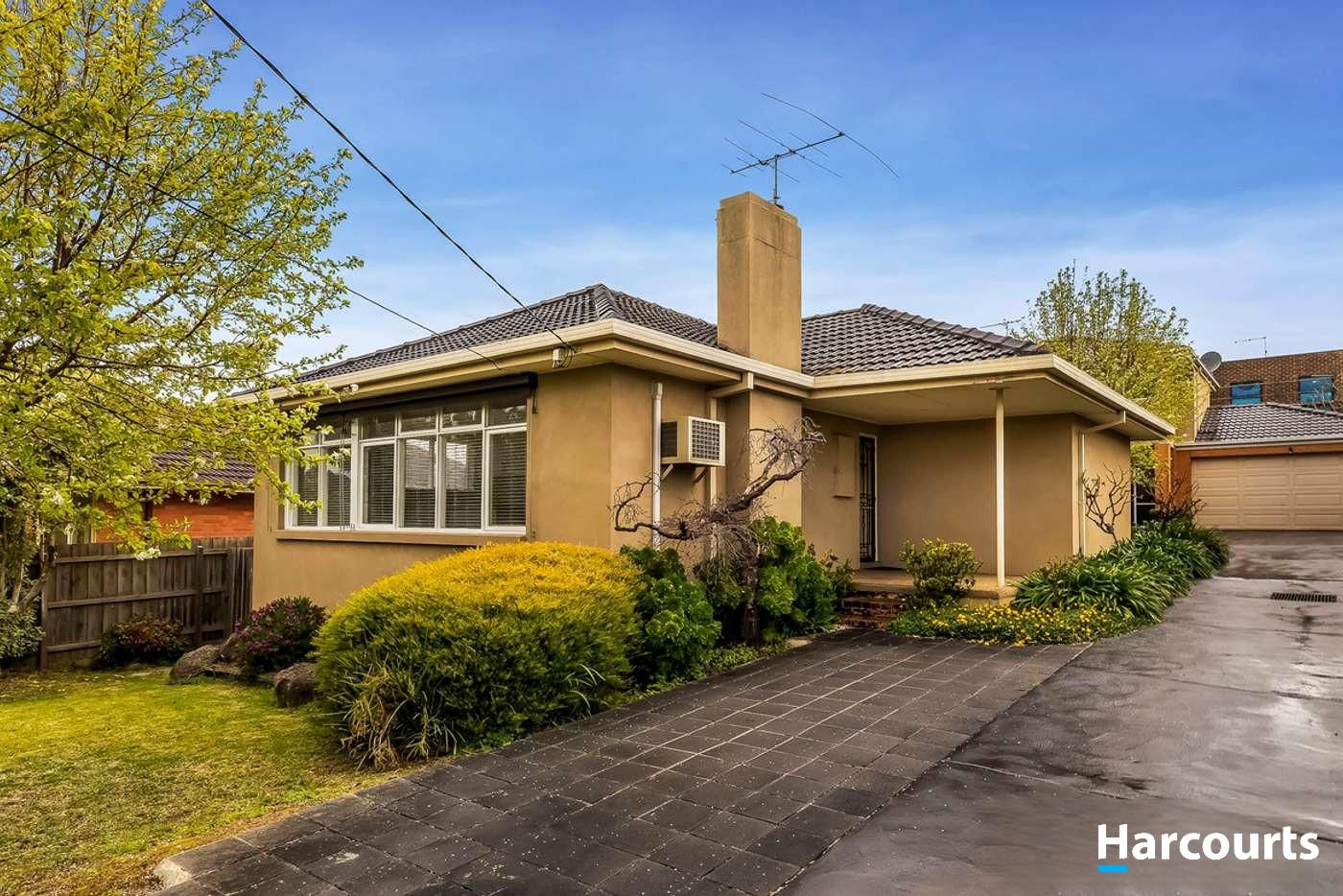 3 bedrooms House in 4 Talbot Street TEMPLESTOWE LOWER VIC, 3107