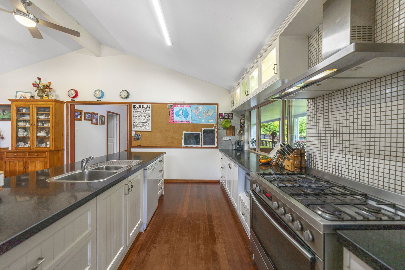 22 Baileys Road, Tallai QLD 4213