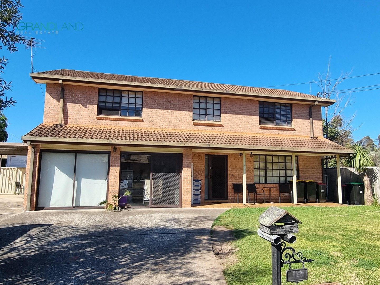 7 bedrooms House in 6 Chrysanthemum Avenue CASULA NSW, 2170