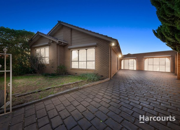 11 Cumbernauld Crescent, Deer Park VIC 3023