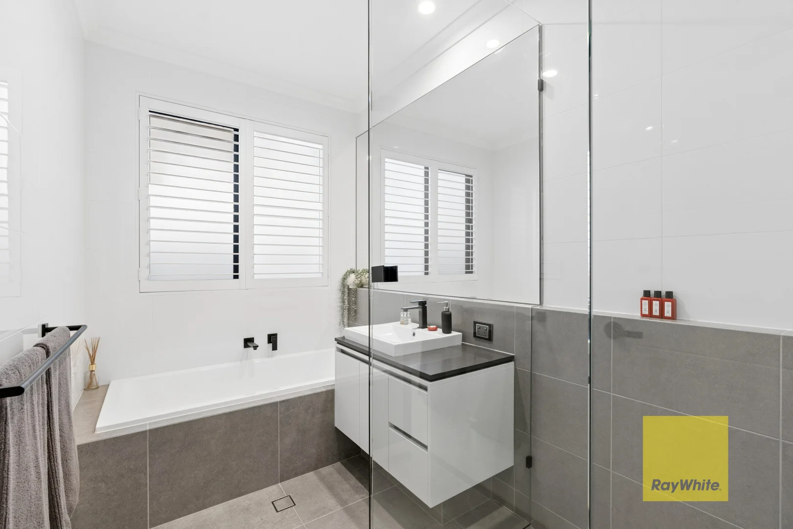 Additional image 24 of 28 Edmonton Parade, Bushmead WA 6055