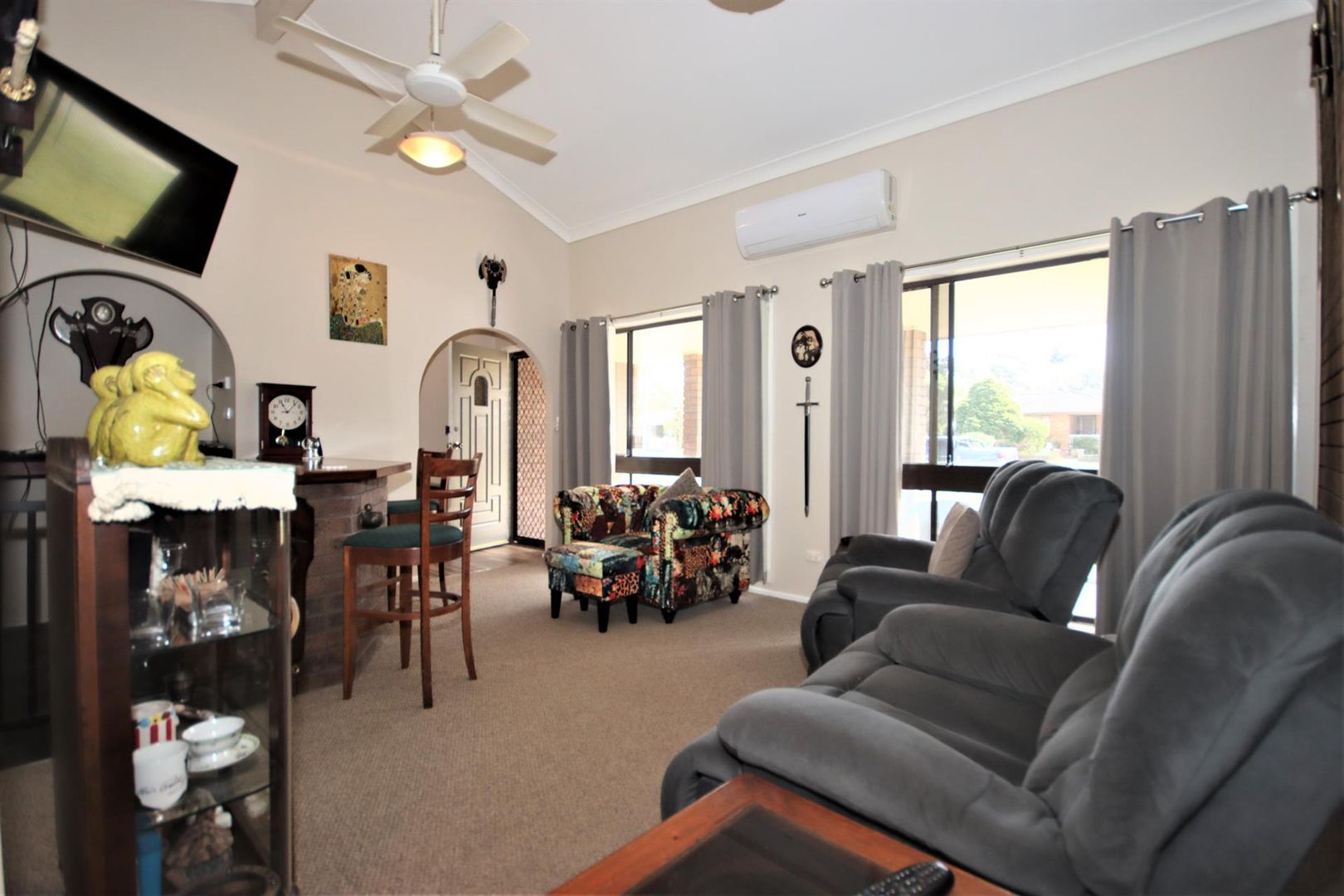 18 Pershing Place, Tanilba Bay NSW 2319, Image 2