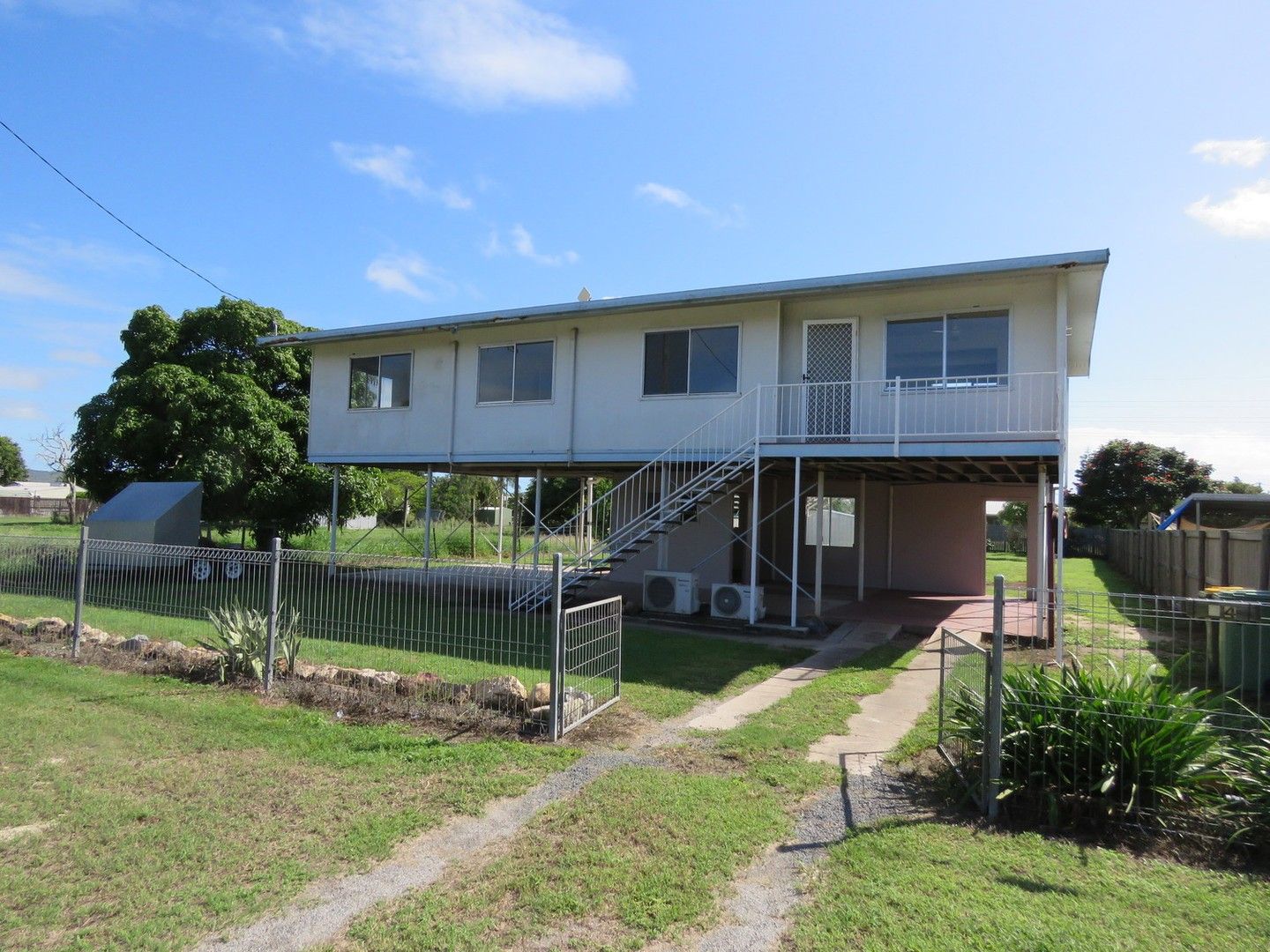 4 bedrooms House in 44 Lascelles Street BOWEN QLD, 4805