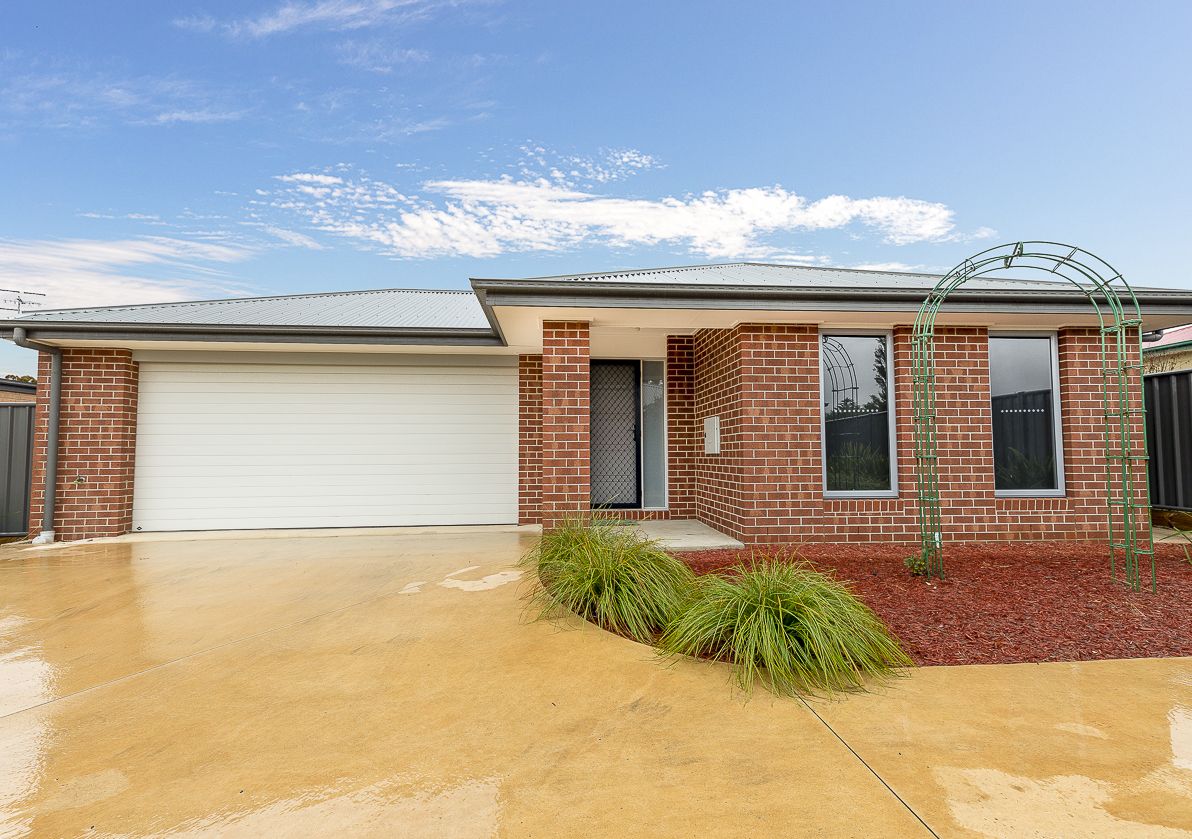 3 bedrooms Apartment / Unit / Flat in 72C Hart Street COLAC VIC, 3250