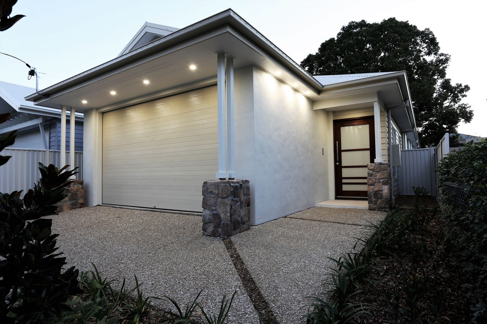 Manly West Qld 4179 4 Beds House For Sale 697 880 Quality New Build 5 Minute Location 2016558917 Domain