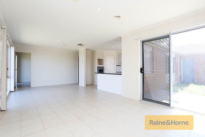 697 High Street, Melton West VIC 3337, Image 2