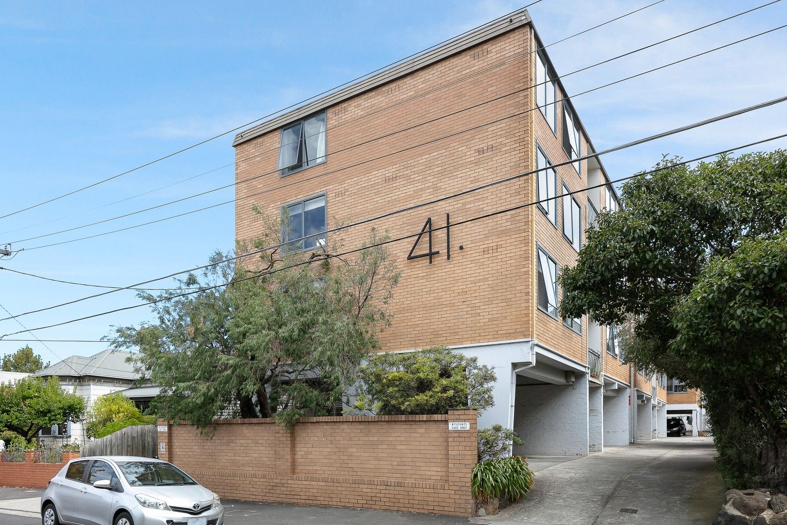 2 bedrooms Apartment / Unit / Flat in 6/41 Fenwick Street CLIFTON HILL VIC, 3068