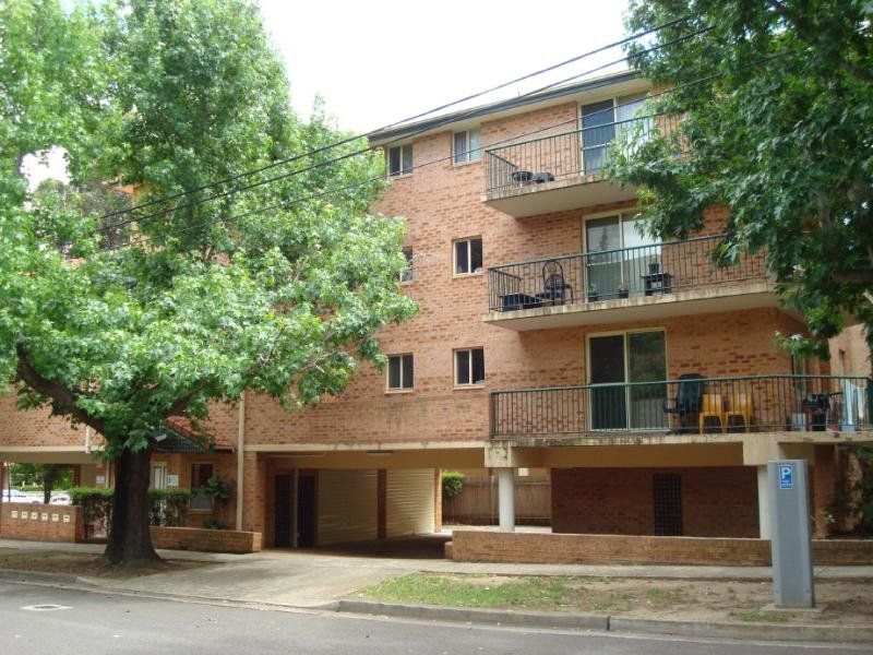 2 bedrooms Apartment / Unit / Flat in 2/8 Betts Street PARRAMATTA NSW, 2150