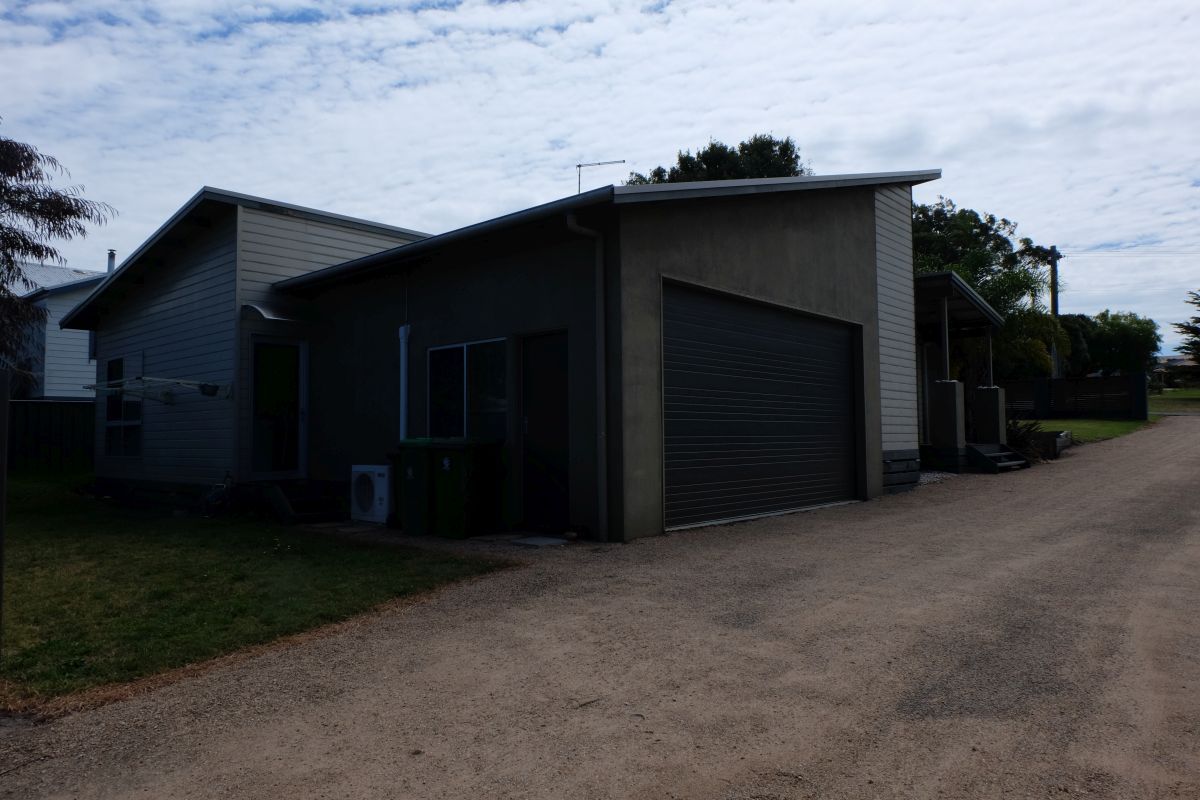 24 Laughtons Road, Kalimna VIC 3909, Image 2