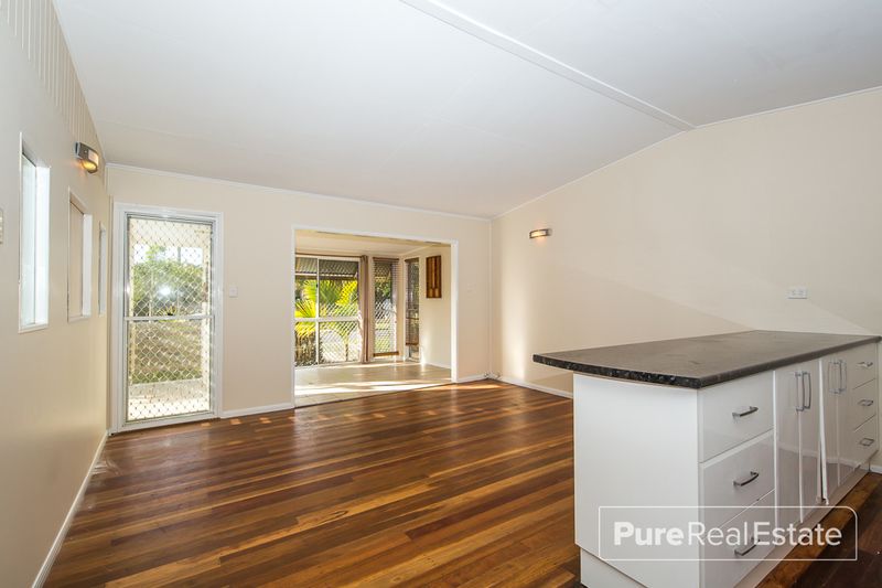 3 bedrooms House in 19 Ellerdale Street STRATHPINE QLD, 4500