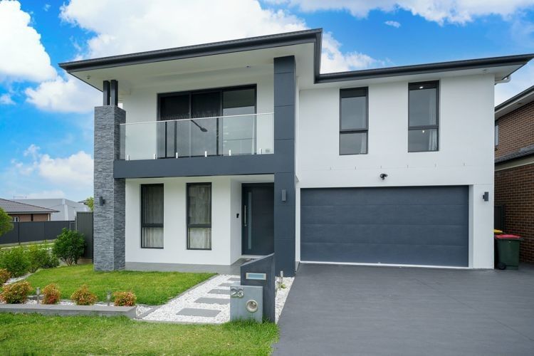 4 bedrooms House in 25 Waxflower Street DENHAM COURT NSW, 2565