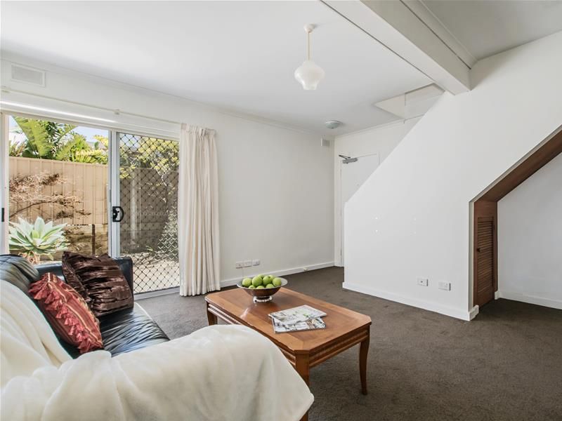 2/1 South Street, Henley Beach SA 5022, Image 2