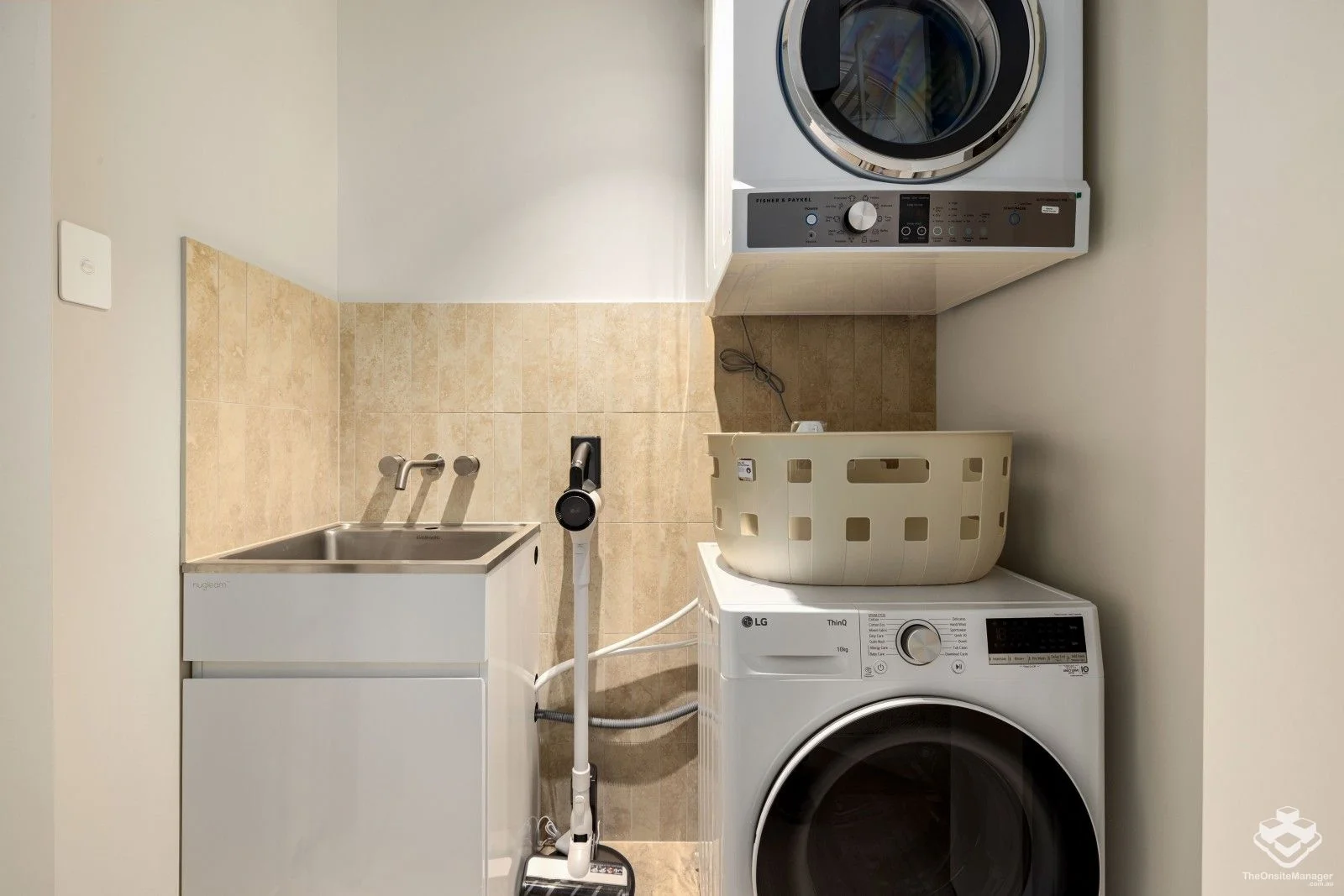 Additional image 12 of ID:21171520/152 Jefferson Lane, Palm Beach QLD 4221