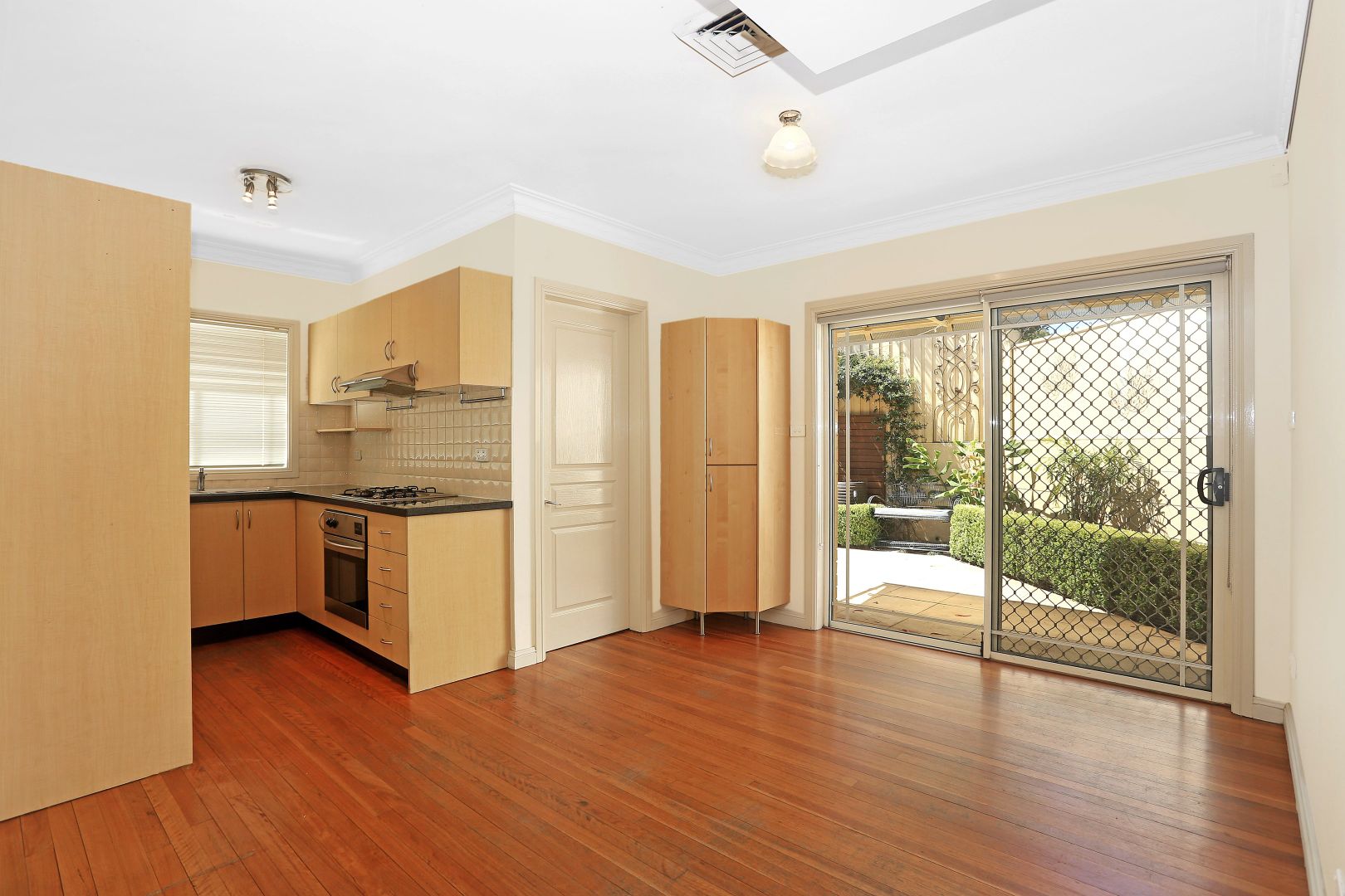 2/6 Armstrong Street, Cammeray NSW 2062, Image 1