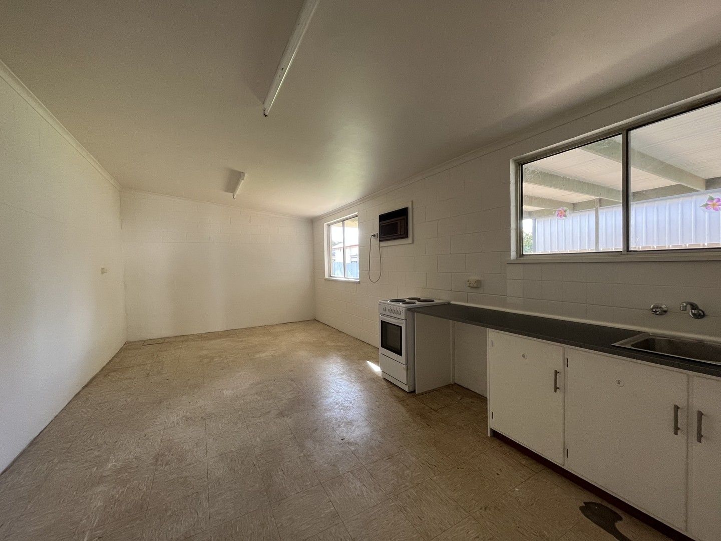 1 bedrooms House in 59-61B Flinders Terrace PORT AUGUSTA SA, 5700