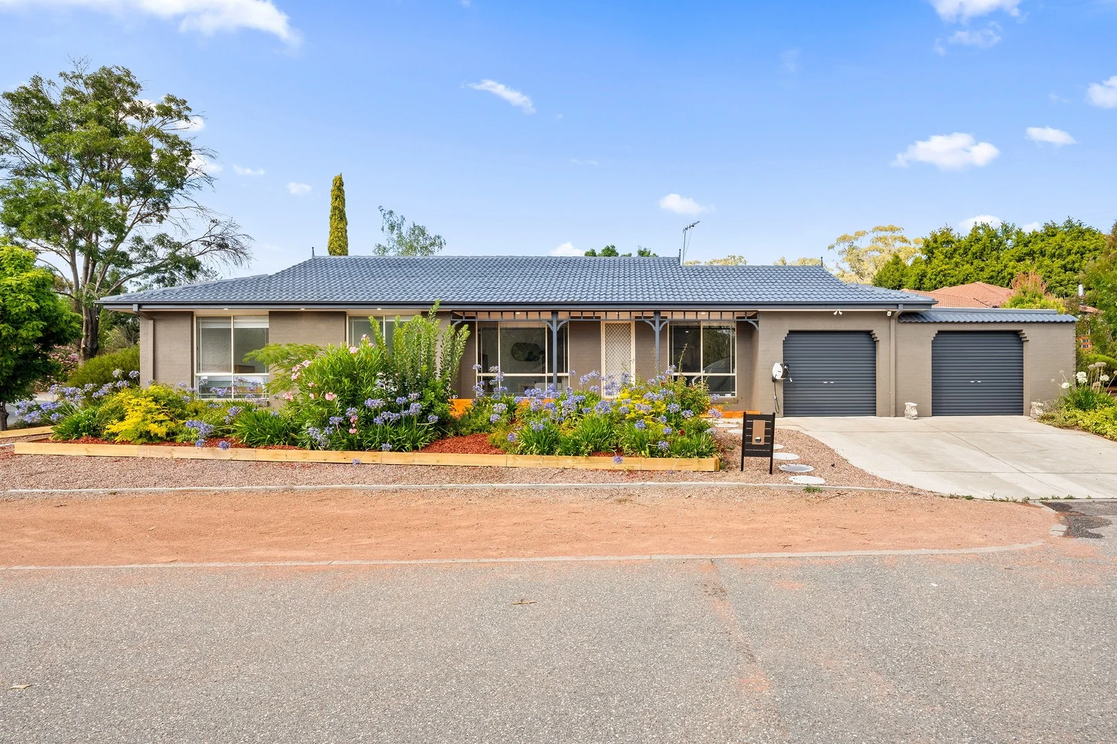 10A Hansen Circuit, Isaacs ACT 2607