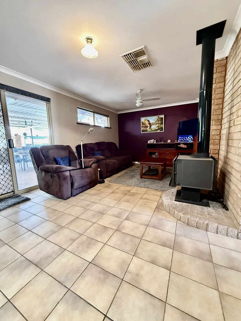 Additional image 6 of 4 George St, York WA 6302