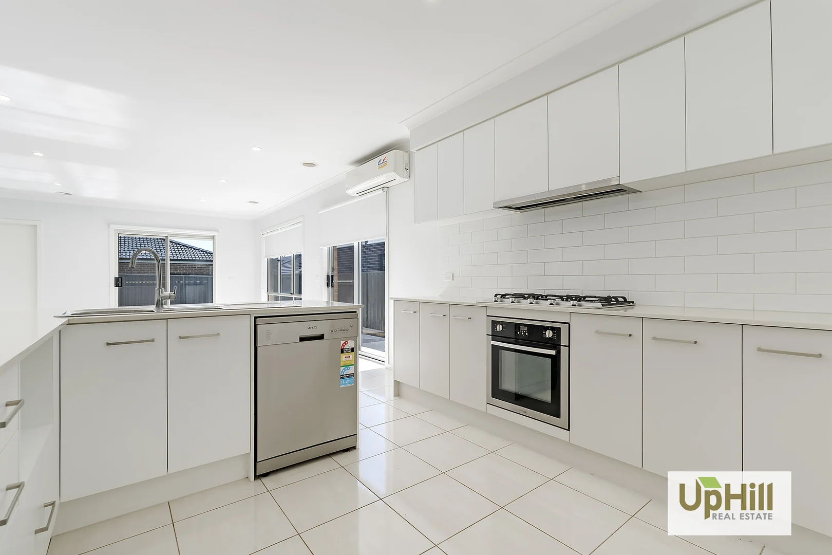 Additional image 5 of 18 Vesna Avenue, Clyde North VIC 3978