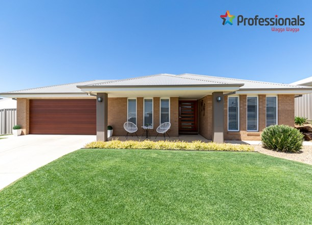 7 Pooginook Place, Bourkelands NSW 2650