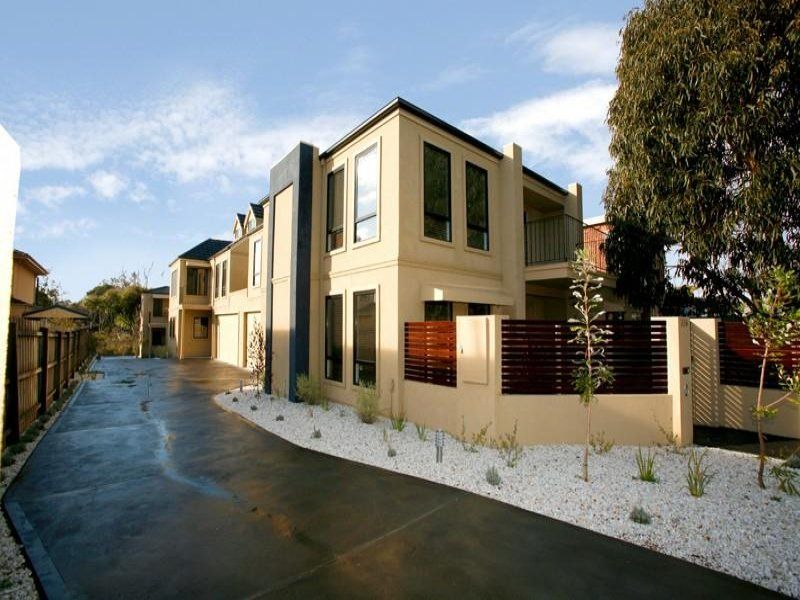 3 bedrooms Townhouse in 1/229 Nepean Highway SEAFORD VIC, 3198