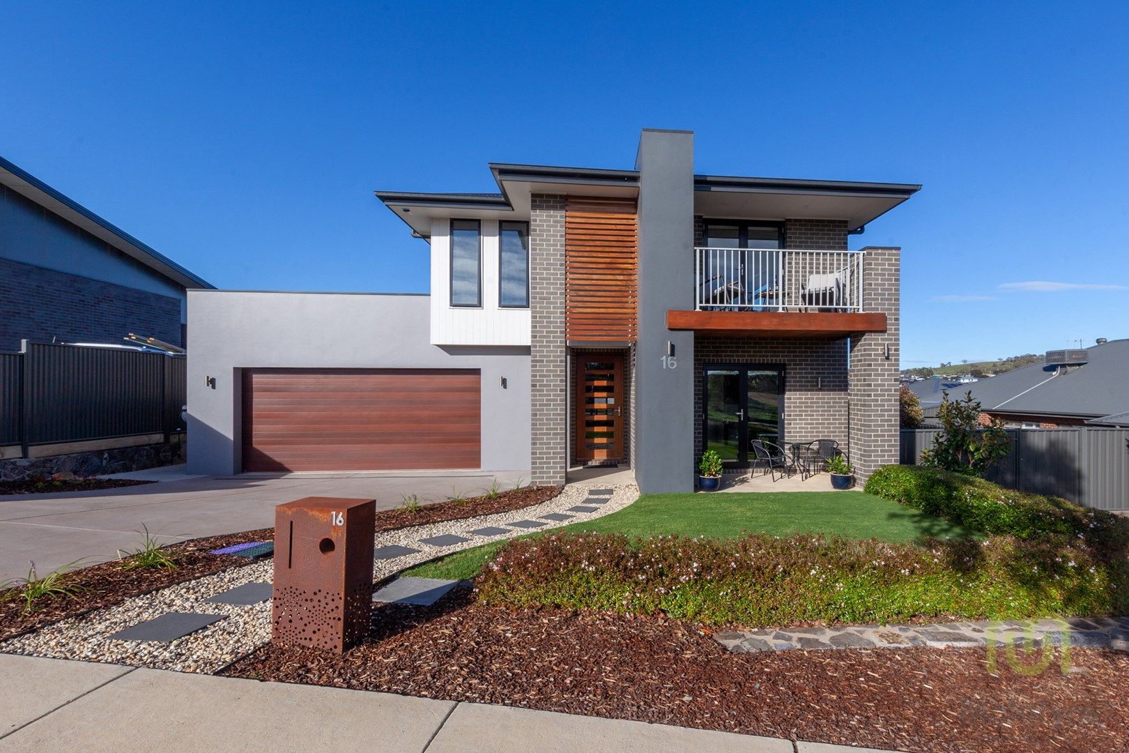 16 Merlin Crescent, Googong Property History & Address Research Domain