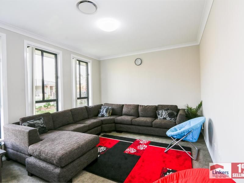 7 Cartwright Crescent, Airds NSW 2560, Image 2