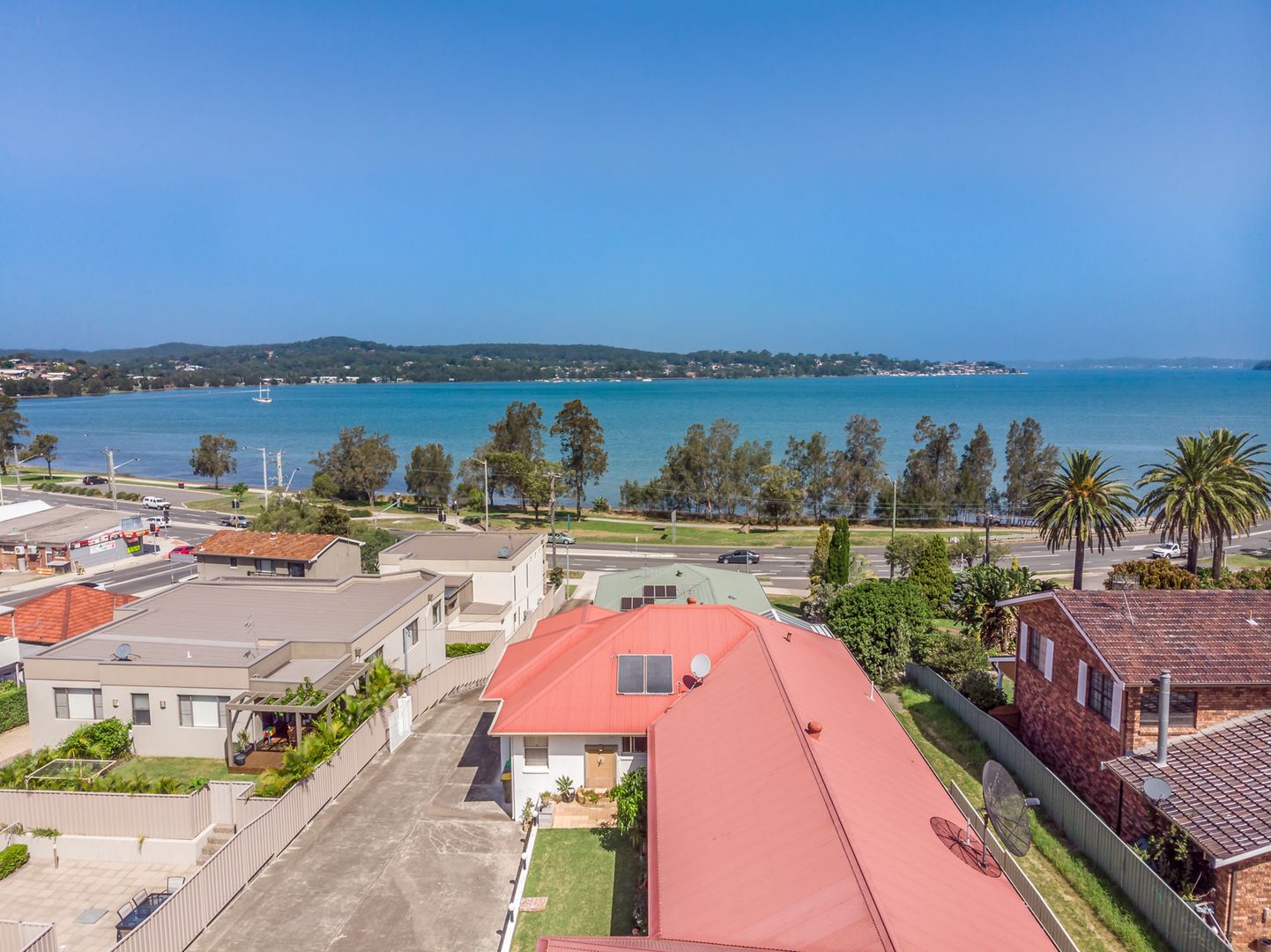 384 The Esplanade, Speers Point NSW 2284 Domain