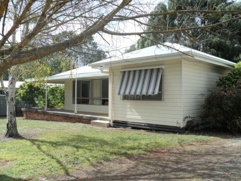 7 Bell Street, Glenthompson VIC 3293, Image 1