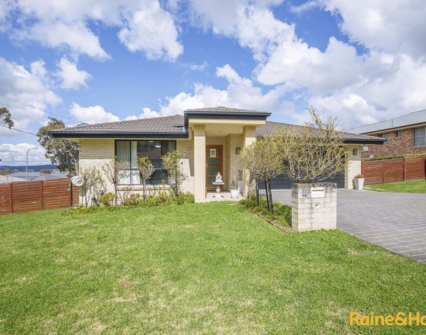 4 Mccarthy Crescent, Armidale NSW 2350