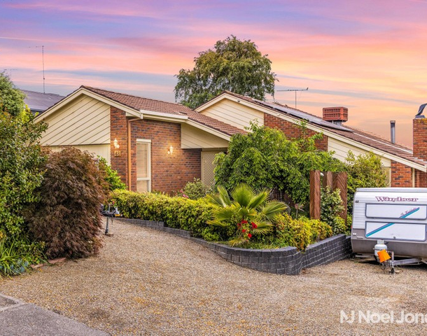 48 Kirkford Drive, Mooroolbark VIC 3138