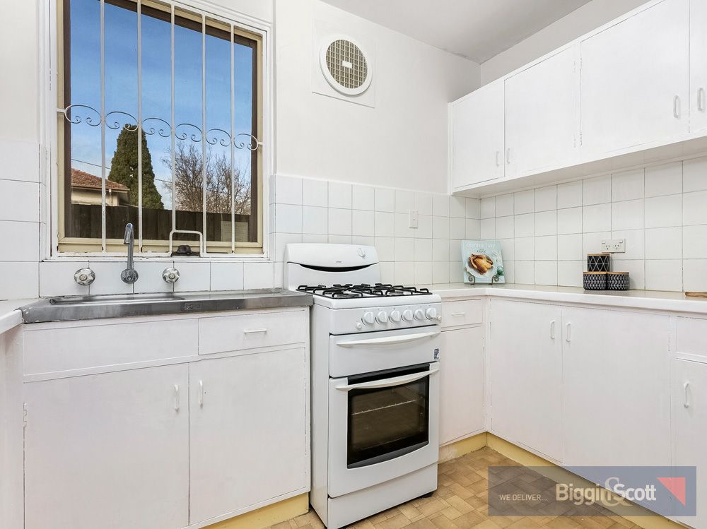 2/24a Tennyson Street, Elwood VIC 3184, Image 2