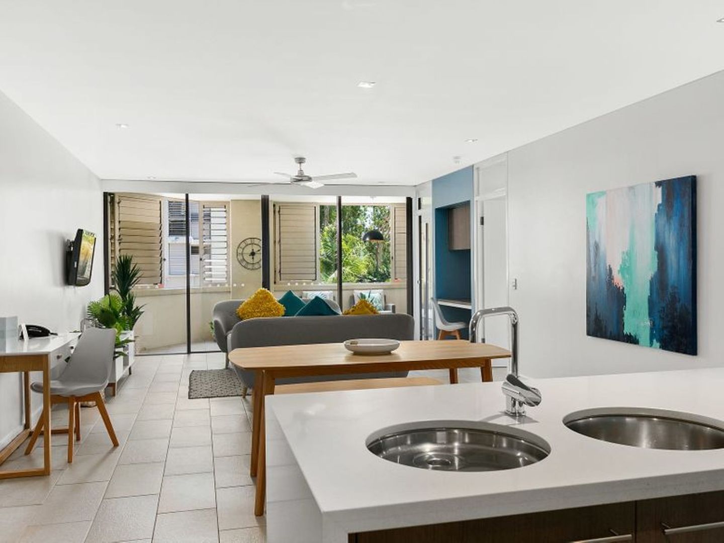 318/5 Triton Street, Palm Cove QLD 4879, Image 2