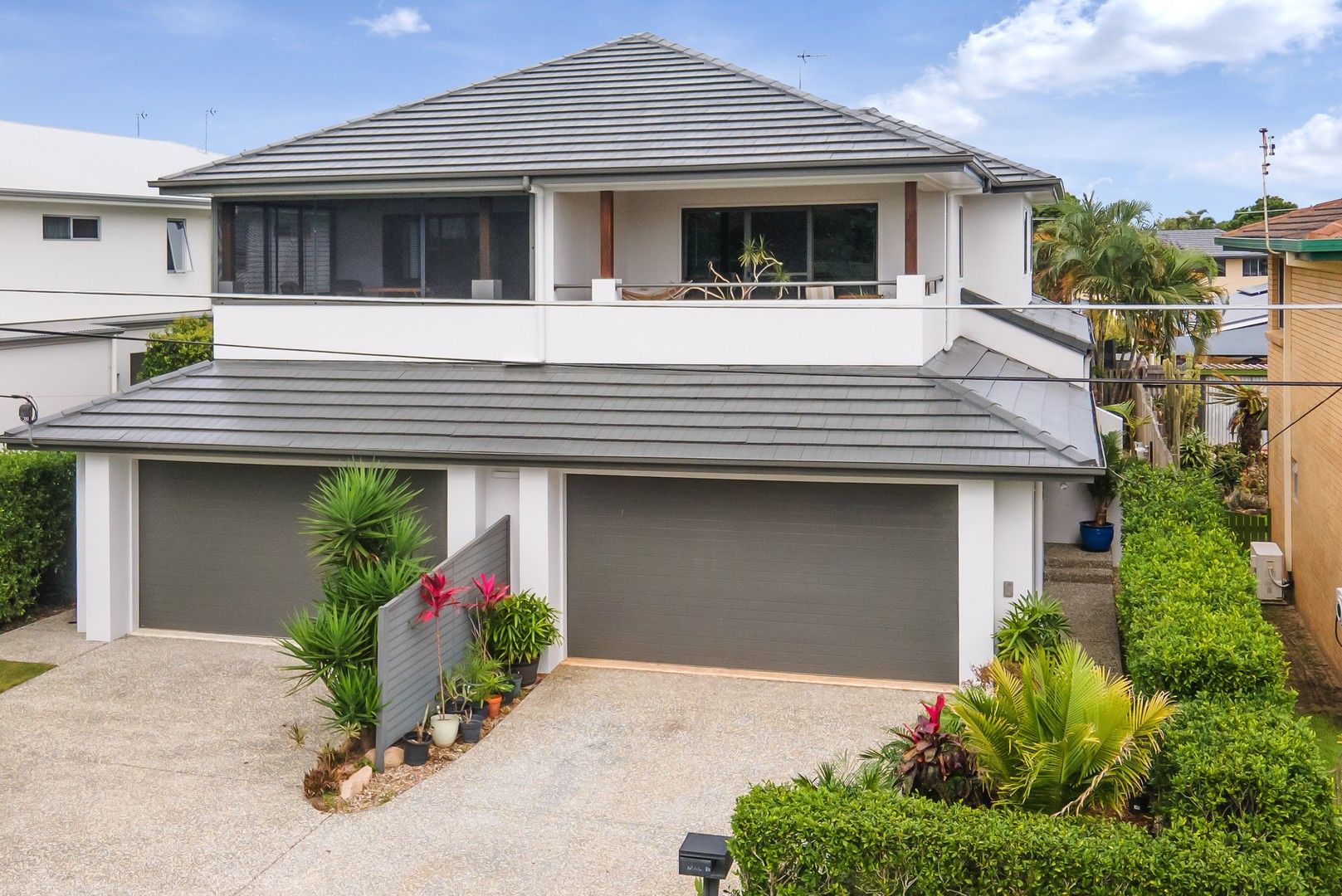 2/12 Drake Avenue, Paradise Point QLD 4216, Image 1